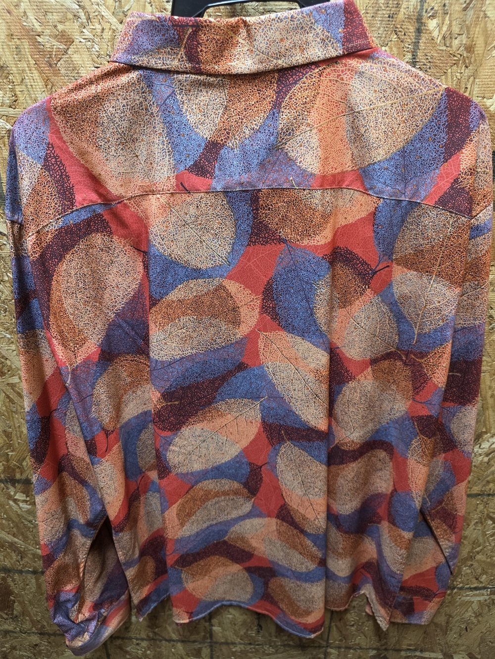 Men's Abstract Pattern Button-Up Shirt - Red/Blue - Picture 4 of 8